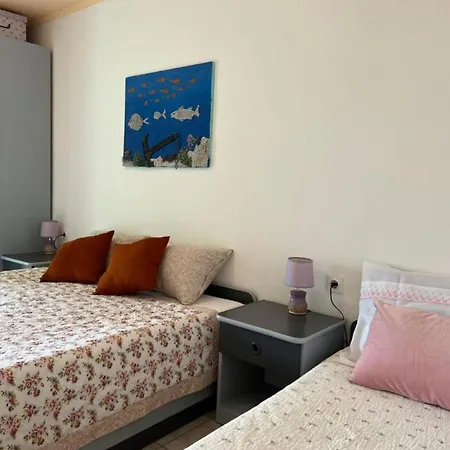 With Balcony In アパート